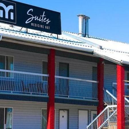 Medicine Hat Suites Exterior foto